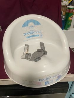 Round baby booster seat