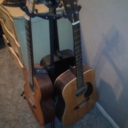 3 Guitars