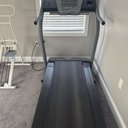 Treadmill 