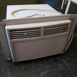 Amana Air Conditioner 