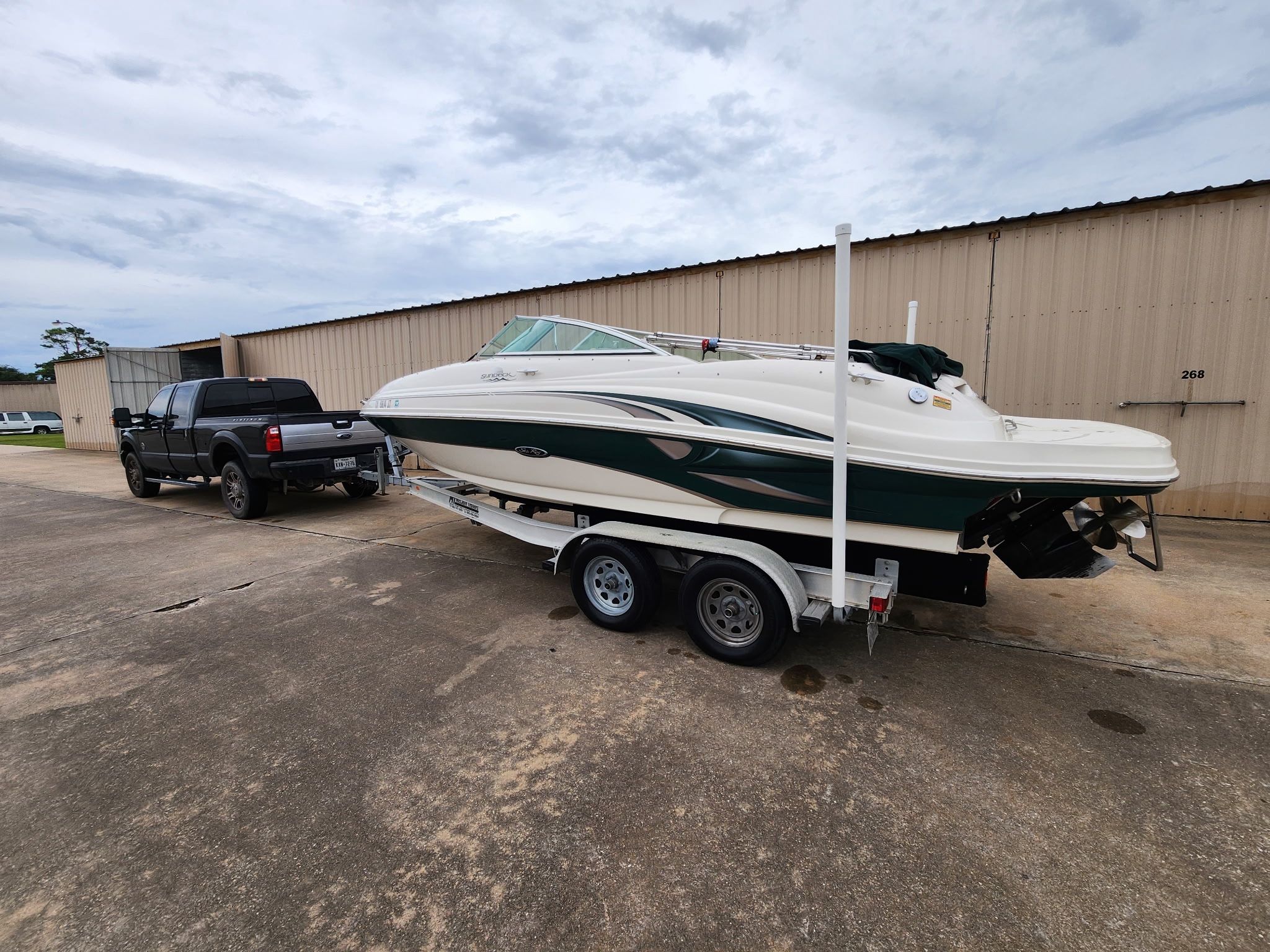 2003 Searay Sundeck 220
