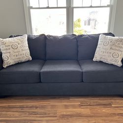 Queen size sleeper sofa