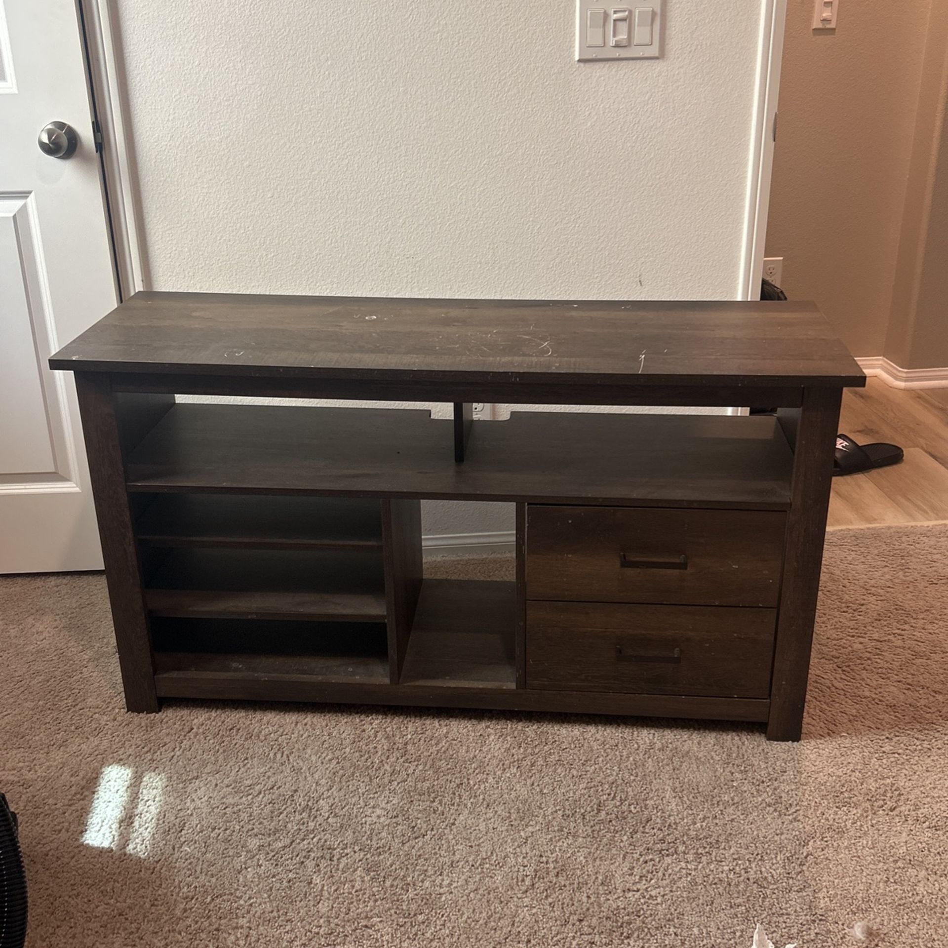 FREE TV Stand 
