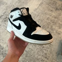 Air Jordan 1 Mid Diamond Shorts