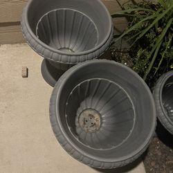 Plastic Urns 