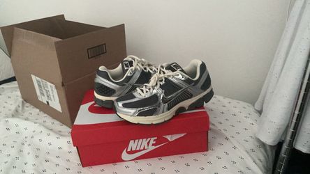 Nike zoom vemero 5 size 8 men BRAND NEW !