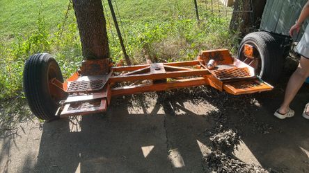 Tow dolly