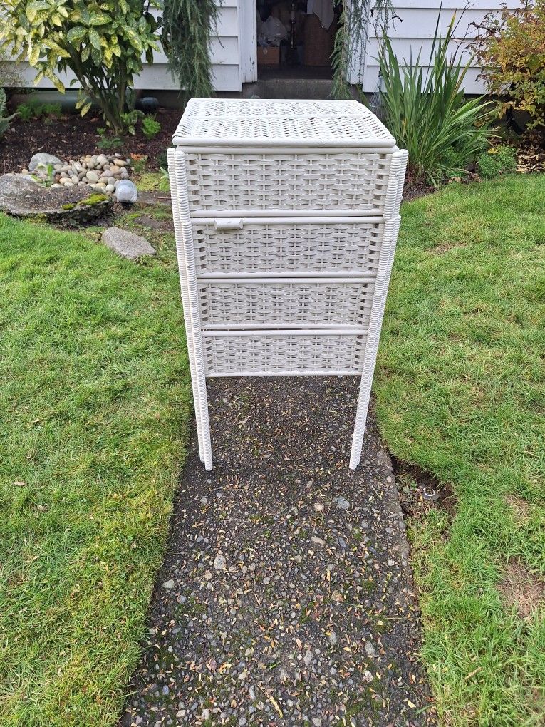 1920s White Wicker Fold Out Baby Dresser Or Makeup Bathrrom Storage