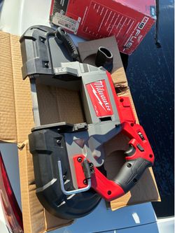 Milwaukee M18 Deep Cut Band Saw