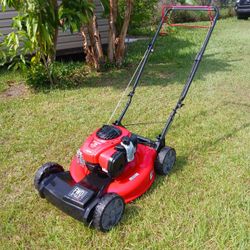  CRAFTZMAN SELF PROPEIIED LAWN MOWER  