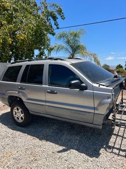 Jeep Grand Cherokee Camper Trailer