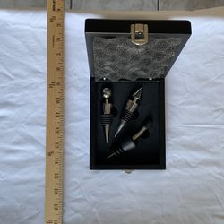 Citibank Wine Stopper Set (3) Stoppers & Wooden Box 