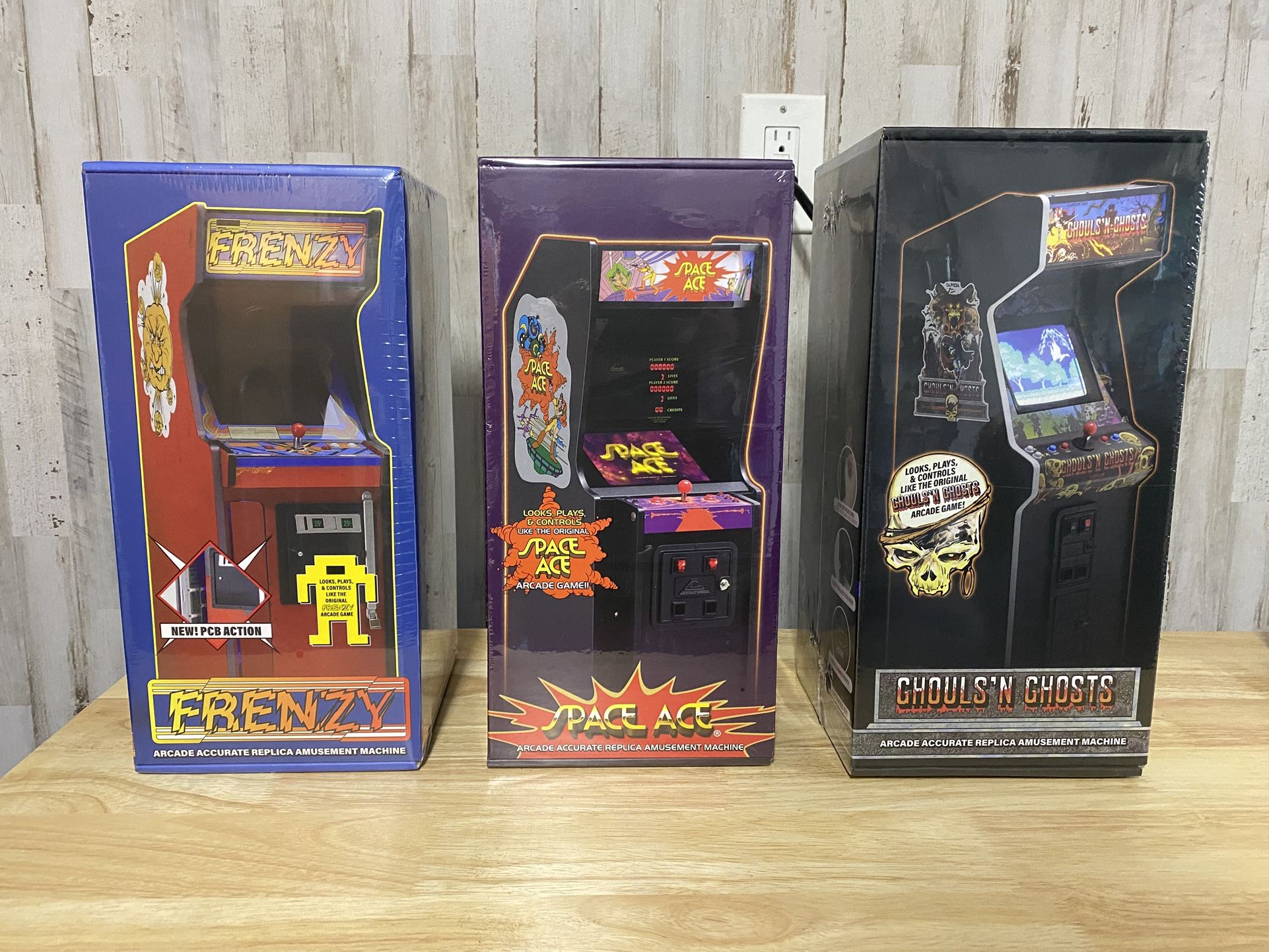 New Wave Toys Replicade 1/6th Scale Arcade Machines