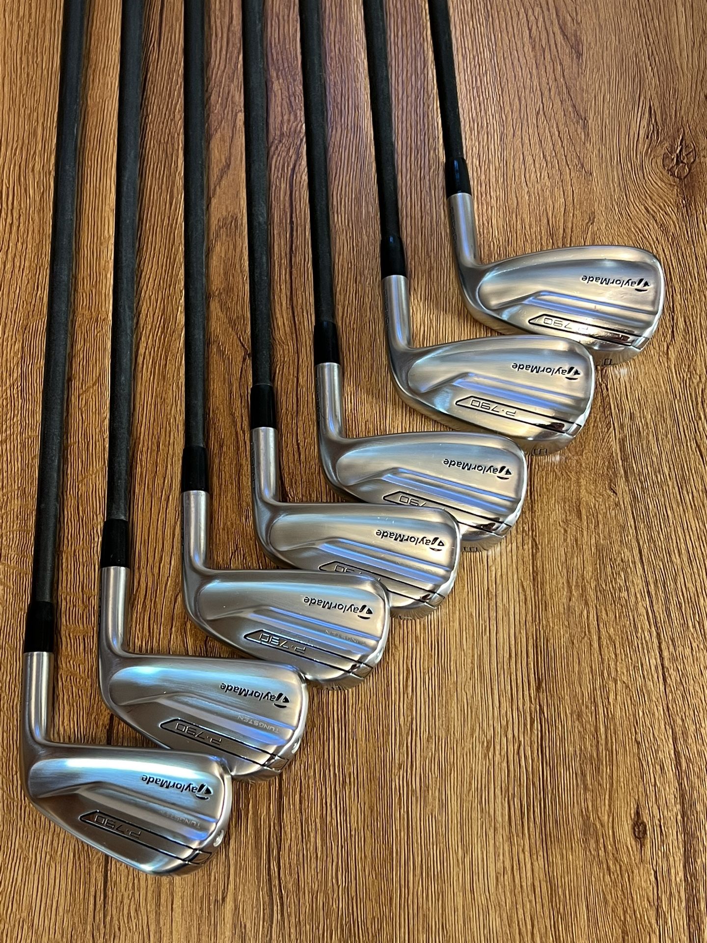 Taylormade P790 RH Iron Set 4-PW