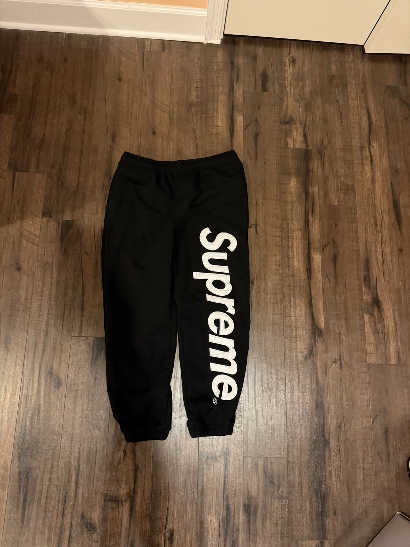 Supreme Sweatpants 
