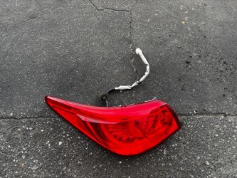 Infiniti Q50 taillight