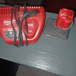 Milwaukee M12 Charger & Battery