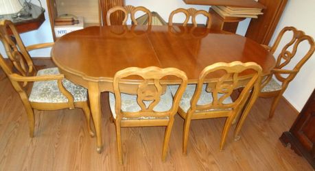 Mid Century Bernhardt Furniture Company Dining Set