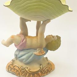 Vintage Ardalt Lenwile cherub & Seashell figurine