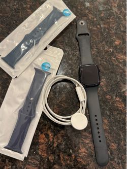 Apple Watch Series 8 (GPS) 41MM GPS Midnight Aluminum Case Midnight Sport Band
