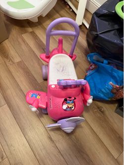 Mini mouse airplane