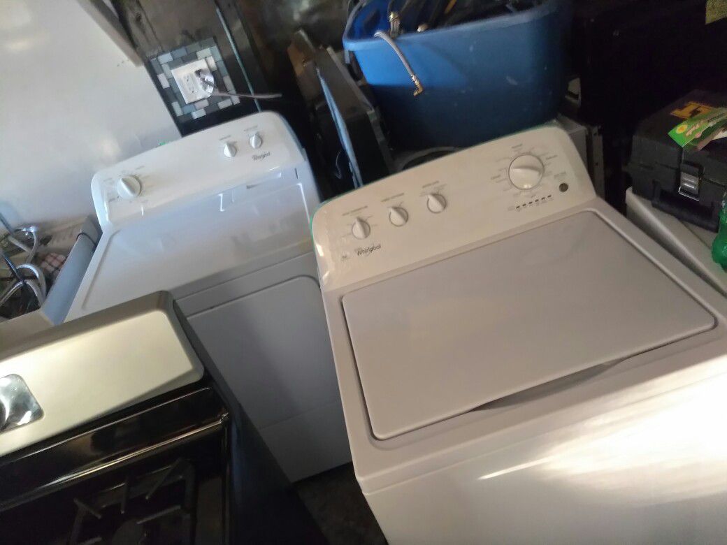 New washer and. Dryer set wirlpool