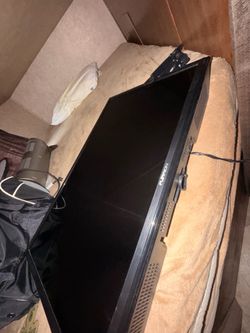 32” furrion camper smart tv and mount