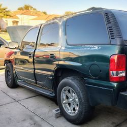 Parts ONLY off the 03 Yukon Denali AWD, Good LQ4 6.0 LS, 4L65e Trans, Body and Interior, and More 