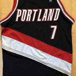 100% Authentic Portland Trailblazers Brandon Roy authentic jersey size 40 medium