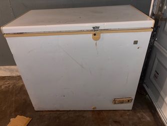 Deep freezer