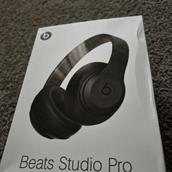 Beats Solo3 Wireless headphones