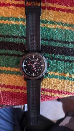 Reloj Original Burberry En Venta 100% Original Se Lo Que Vale Y No Tengo Prisa Por Venderlo $300 Es El Precio Al Que Lo quiera