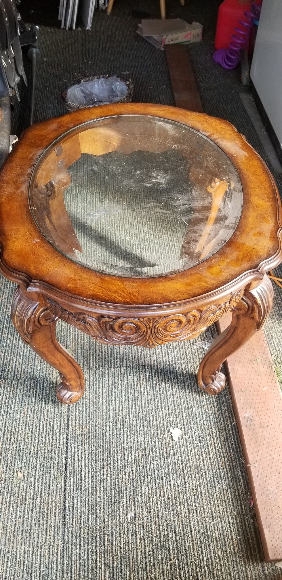 Oak coffee and end table