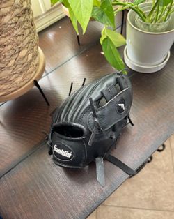 Franklin boys tball glove