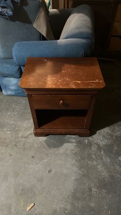 Night stand
