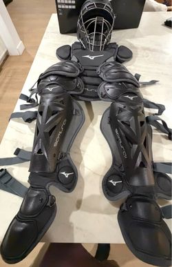 Youth Mizuno Samurai Catchers Gear