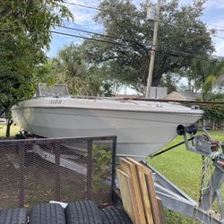 1985 Chris Craft Scorpion 32 ft 