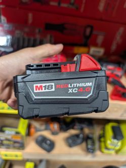 Milwaukee M18 18V 4.0 Ah REDLITHIUM XC Battery
