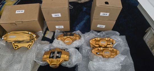 350z G35 Rear Brembo Calipers by PartsShopMax