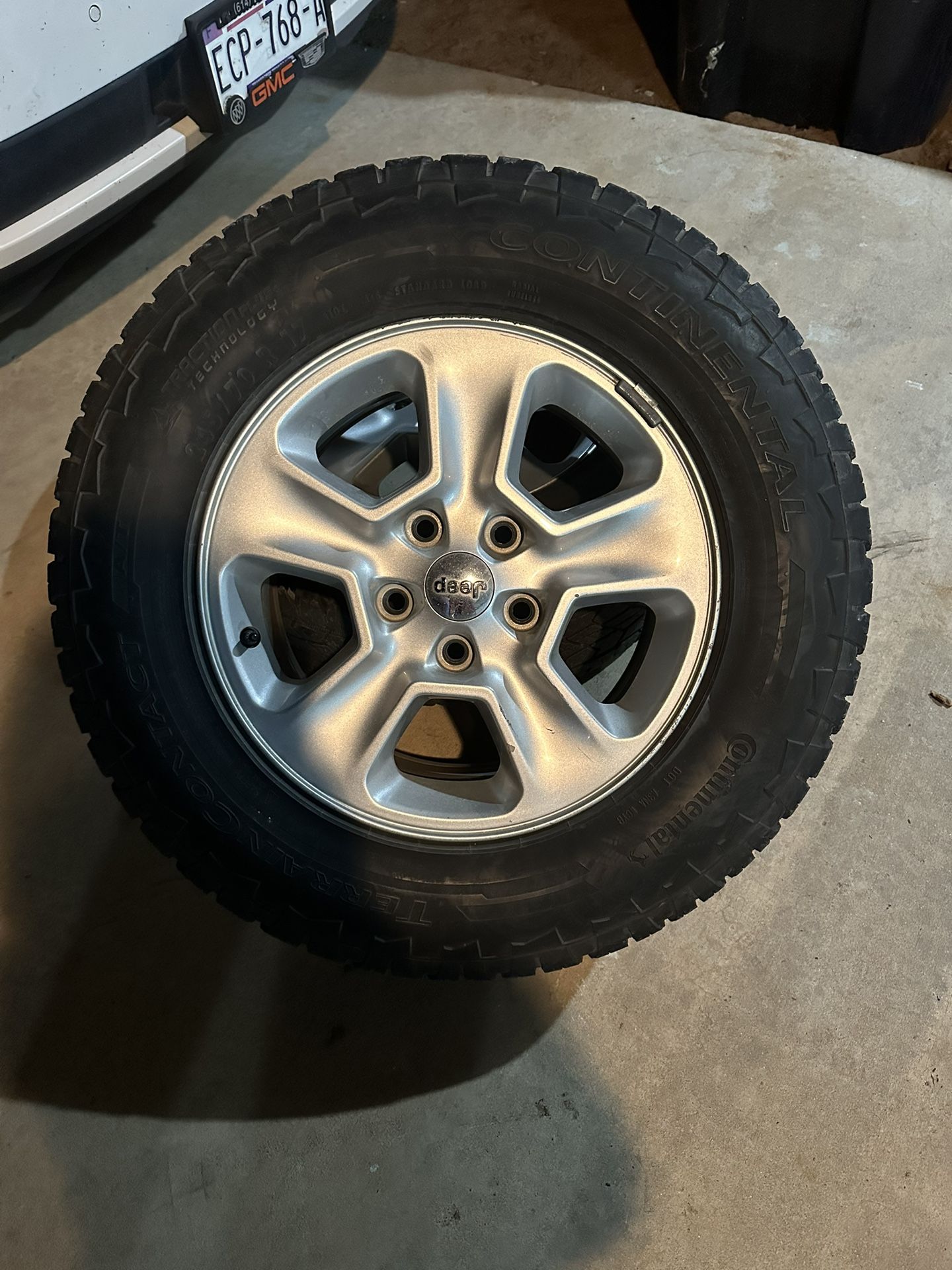 Jeep Cherokee Tires 