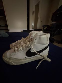 Women Nike blazer mid 77