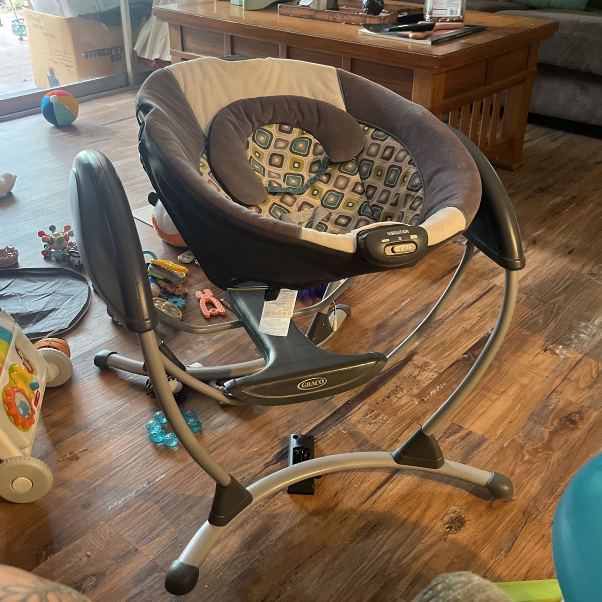Baby/Infant Electric Swing/glider