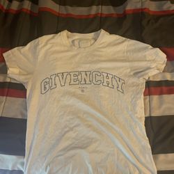 Givenchy T-Shirt