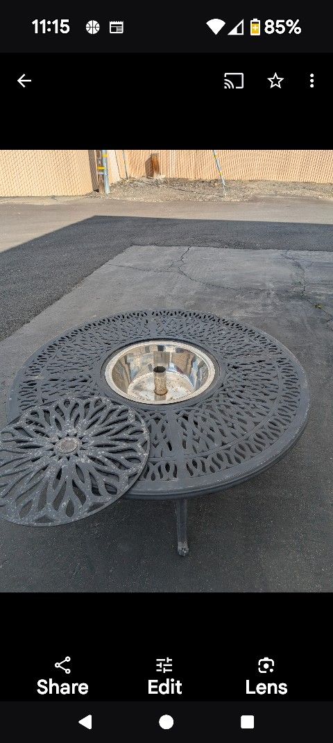 Tropitone Ice Bucket Table 52x22h Great For Poolside Patio