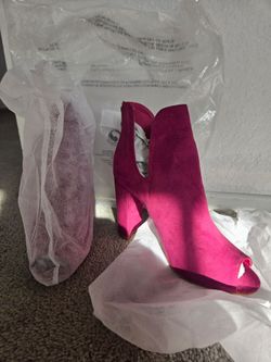 Short boots open toe