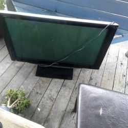 Flat Screen Panasonic 45"