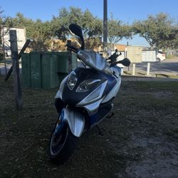 2025 150cc Scooter 