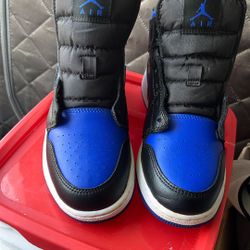 Jordan 1 Mid Royal 