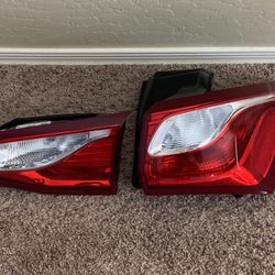Factory OEM 2018-2021 Chevy Equinox Right Passenger Side Taillight/Brake Light And Hatch Light 