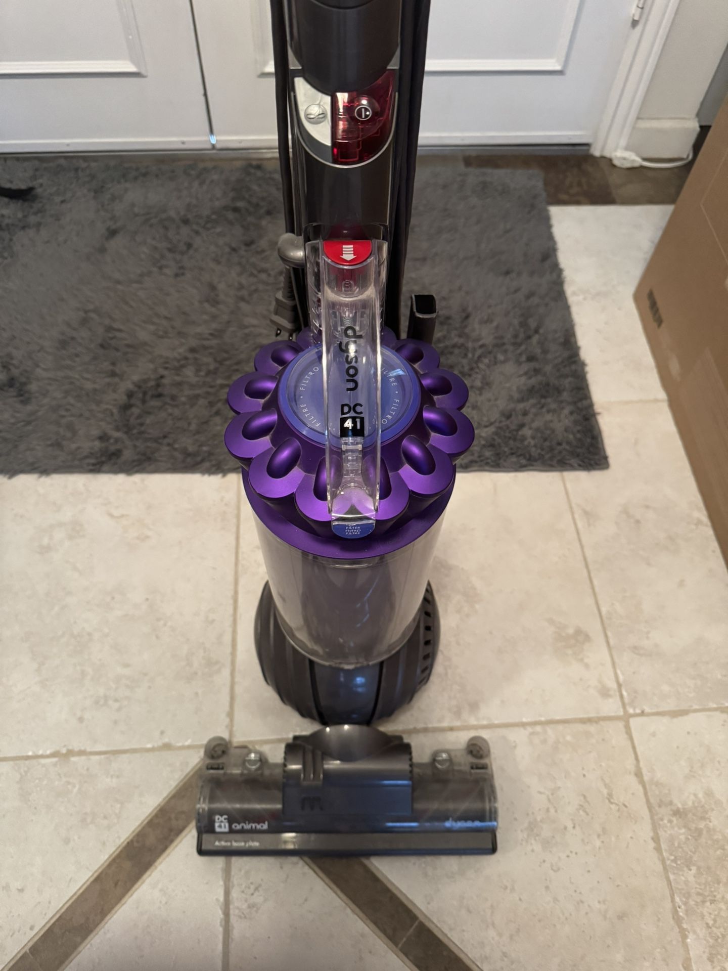 🟣 Dyson DC41 Animal Upright Vacuum – $100 – Great Condition!